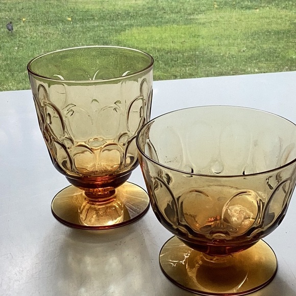 🦋  AMBER VINTAGE, Thumbprint GLASSES set of TWO - Picture 2 of 14